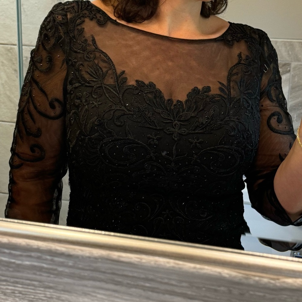 Black Ed young size large PROM or mother of bride dress